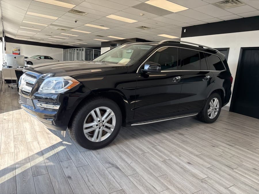 Pre-Owned 2016 Mercedes-benz Gl-class - Black photo 1